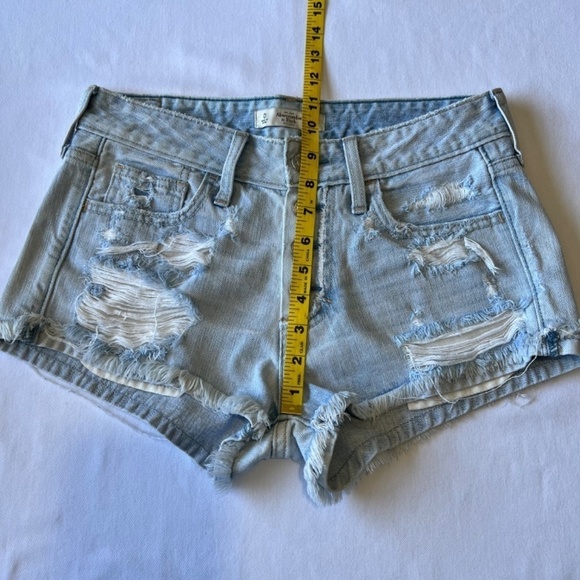 Abercrombie and Fitch Distressed Flipped Raw Hem Jean Shorts sz 25 - Picture 7 of 7